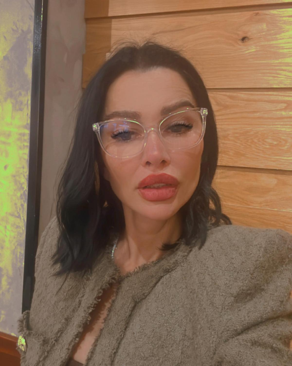 Probleme pentru fosta soție a lui Ilie Năstase, după ce și-a vândut casele și s-a mutat în Dubai: „Sunt foarte mincinoși și mă tot amână”