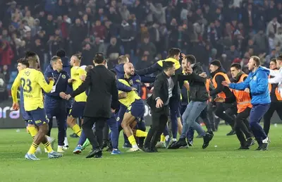 Fenerbahce, gata să ia măsuri dure! Ia în calcul să se retragă din campionat după violențele de duminică
