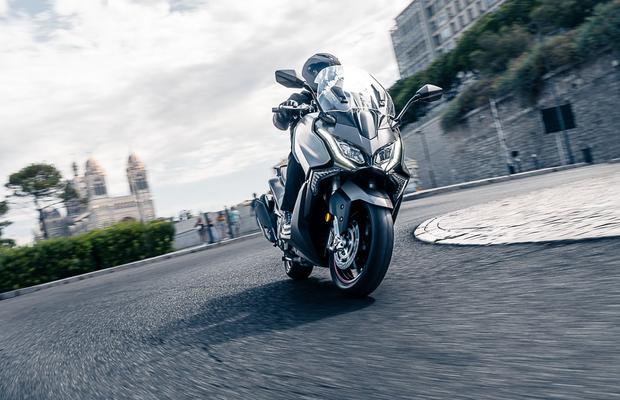 Cum te poate ajuta un test ride în luarea deciziei privind achiziția unui scuter
