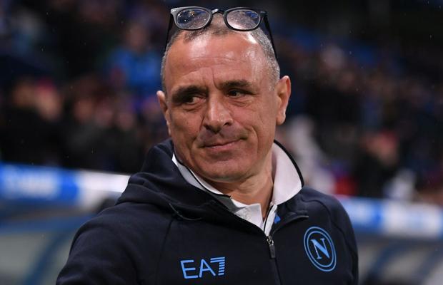 Poate fi bine pentru „tricolori” » Selecționerul Slovaciei se gândește tot la Napoli: „Primesc înregistrări făcute cu dronele”