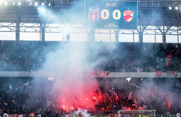 Dinamo și Steaua, folosite ca paravan în campanie? Afirmație curioasă: „Dragii mei, va fi bătălie! Alt exemplu nu am la îndemână”