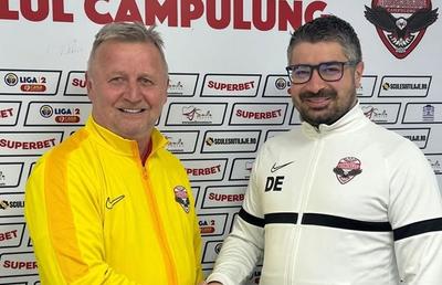 Schimbare de antrenor în Liga 2 » L-au adus pe omul care a lucrat alături de Gică Hagi