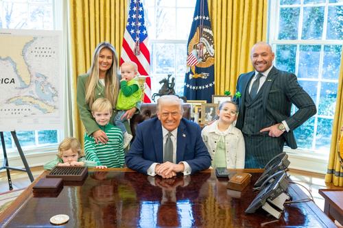 Conor McGregor s-a întâlnit cu Donald Trump la Casa Albă, foto: X