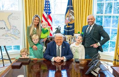 Donald Trump, întâlnire de gradul zero cu controversatul luptător MMA Conor McGregor: „Ceea ce se întâmplă în acea țară este o farsă”