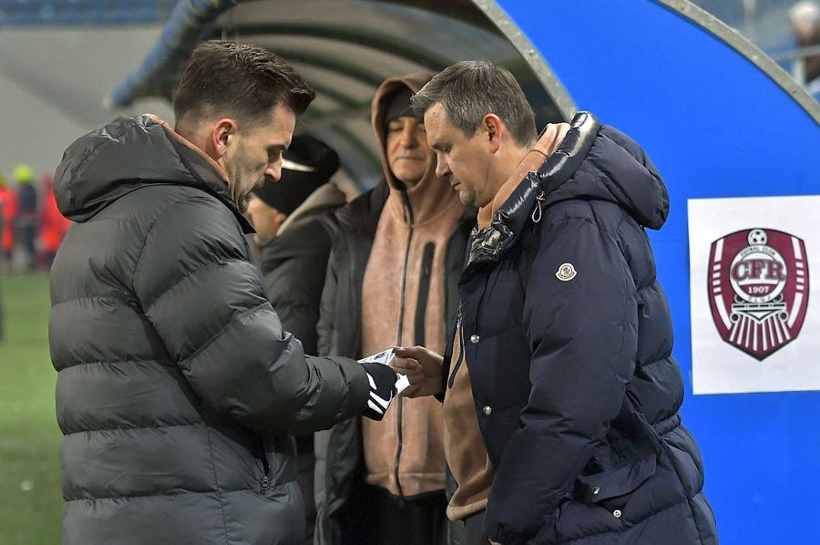 Marius Bilașco, în stânga // foto: Imago Images Pederzoli, OUT! Dan Șucu i-a și găsit înlocuitor: a bătut palma cu Rapid