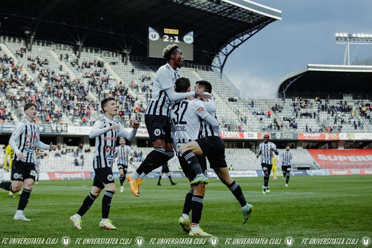 Gafă incredibilă în U Cluj - Chiajna! Gol marcat de la 40 de metri