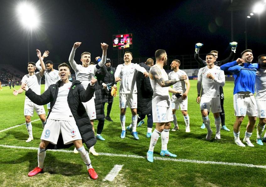 Dacă FCSB va reuși să câștige titlul, atunci Liga 1 va produce o situație incredibilă, care n-a mai fost întâlnită până acum. O echipă va lua titlul deși a acumulat mai puține puncte pe teren decât cea care va termina sezonul învinsă.
