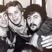 Bogdan Bănuță, alături de Leonard și Cristi, doi dintre frații săi / Foto: Arhivă personală