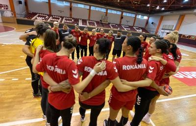 Naționala de handbal feminin a reușit să aterizeze în zori în Feroe, după 10 ore de așteptare pe aeroportul din Copenhaga