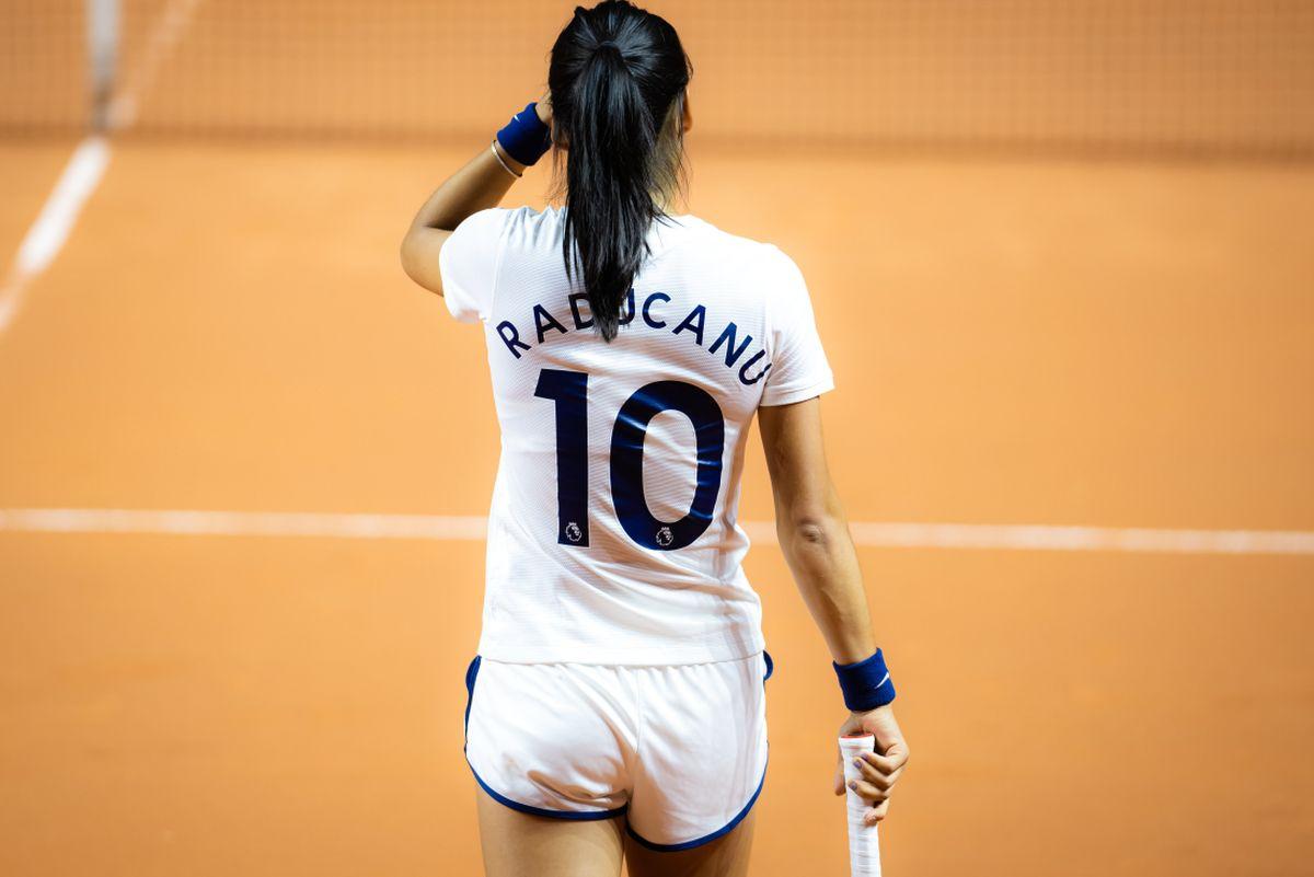Emma Răducanu, noul „decar” al colosului din Premier League » Imaginile cu jucătoarea de tenis i-au cucerit pe englezi
