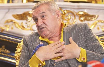 Gigi Becali susţine că Toni Petrea a făcut echipa şi schimbările la Cluj » Deşi a recunoscut de multe ori că-i place să „antreneze”, patronul de la FCSB s-a sucit: „Vor să-l ridiculizeze!”