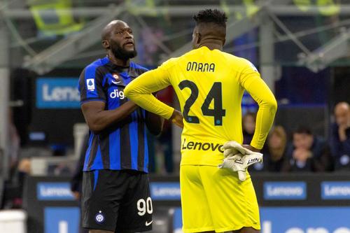 Andre Onana a fost oprit de Romelu Lukaku să nu sară la bătaie cu Brozovic // Foto: Imago