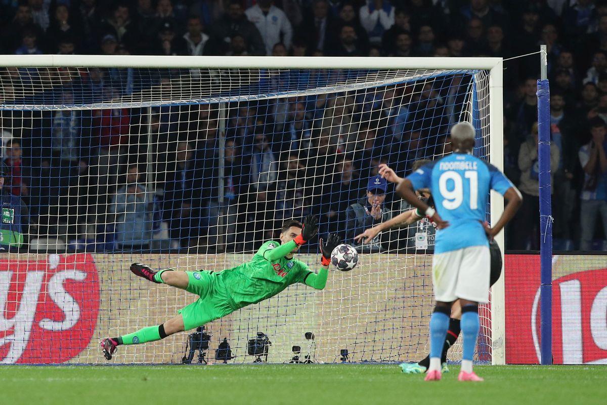 Napoli - AC Milan, cele mai spectaculoase imagini ale „sfertului” din Champions League