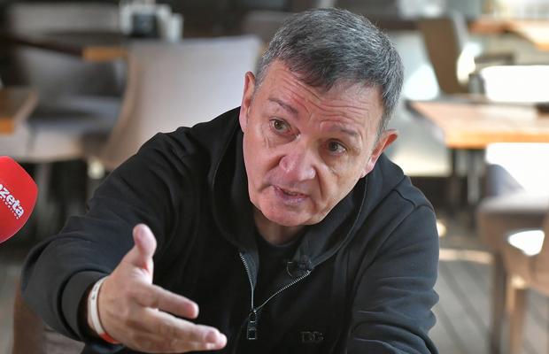 Povești de colecție cu Ioan Mandoca, „stângaciul” de legendă al Brașovului » Cartușele de țigări, vameșii bețivi, sacii cu bani și 3 blaturi deconspirate!