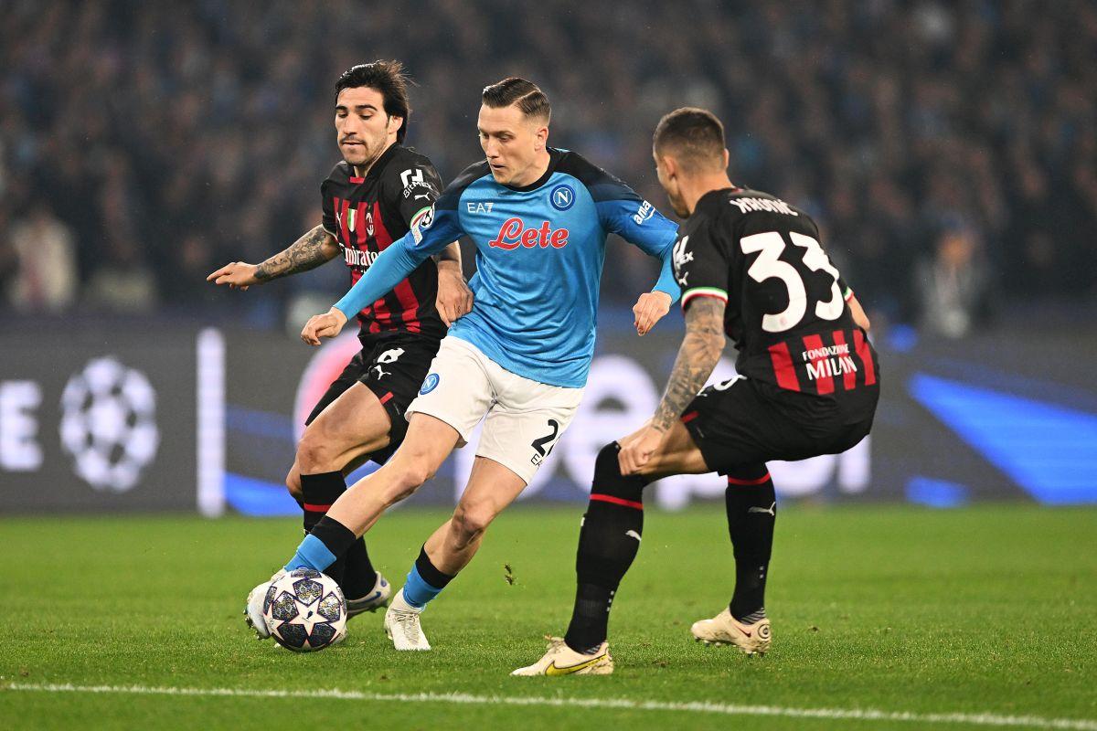 Napoli - AC Milan, cele mai spectaculoase imagini ale „sfertului” din Champions League