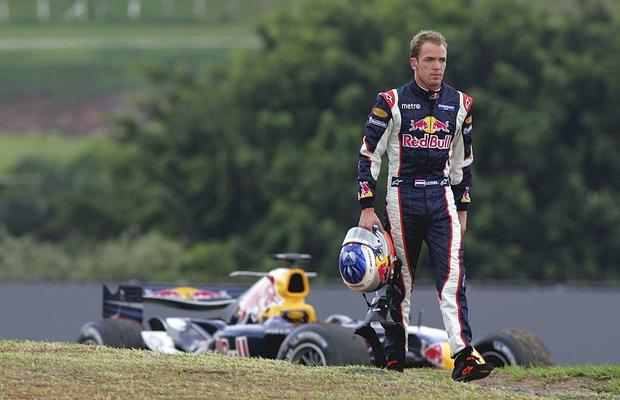 Un fost pilot de Formula 1, jefuit în fața casei din Amsterdam » Hoții i-au furat ceasul scump și telefonul