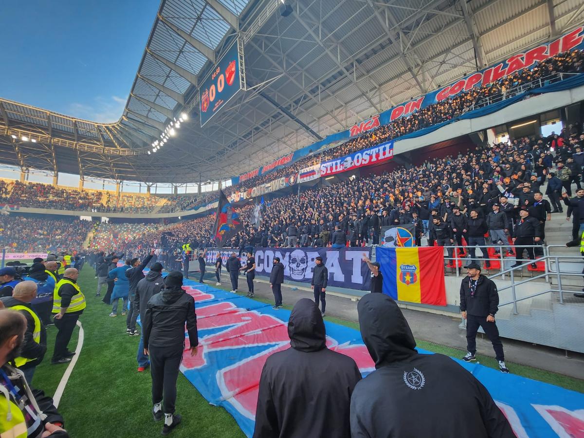 A intrat în teren și a mers direct spre portarul Stelei! Un ultras din PCH, eroul negativ al derby-ului din Ghencea + Sancțiunile anunțate de Jandarmerie