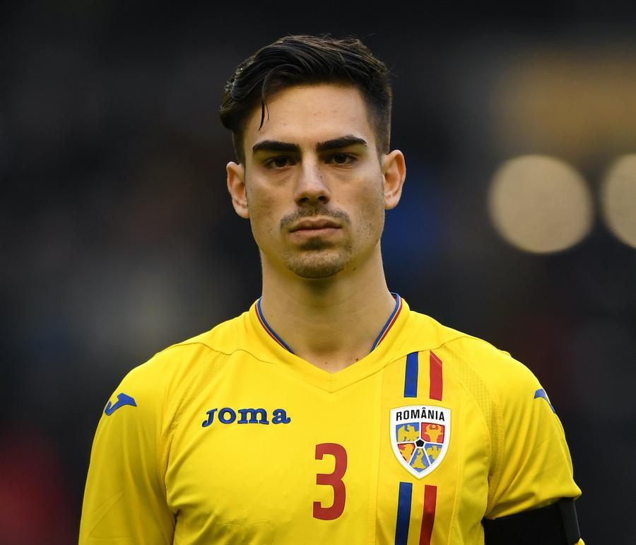 Andrei Radu, în meciul cu Țara Galilor din preliminariile Euro 2019 de tineret Culisele neștiute ale unui Euro de vis pentru România: „Rădoi m-a dezamăgit, nu am fost chemat nici la sărbătoare. Mi-a promis că merg în Italia, dar n-a mai răspuns la telefon”
