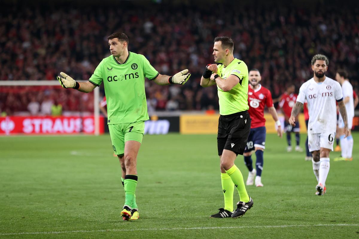 Emiliano Martinez în Lille - Aston Villa
