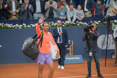 Rafael Nadal părăsind Terenul Central de la Barcelona Foto: Imago