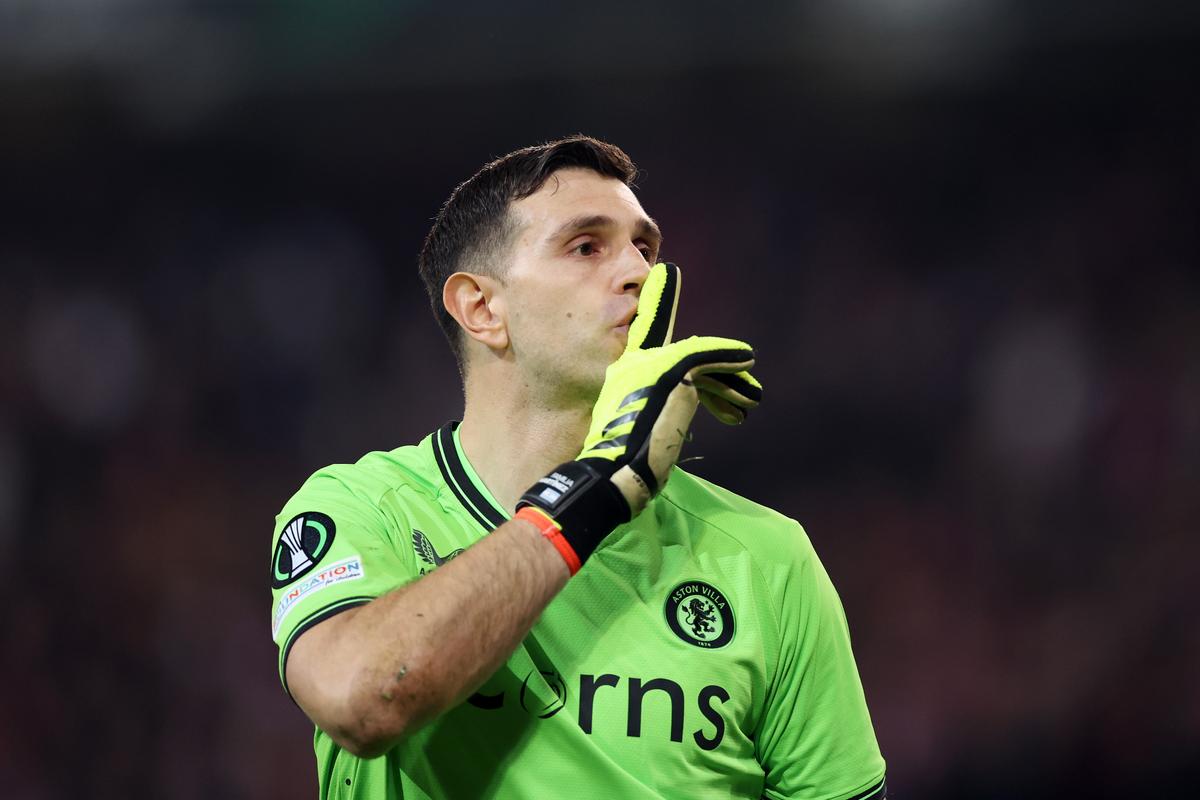Emiliano Martinez în Lille - Aston Villa