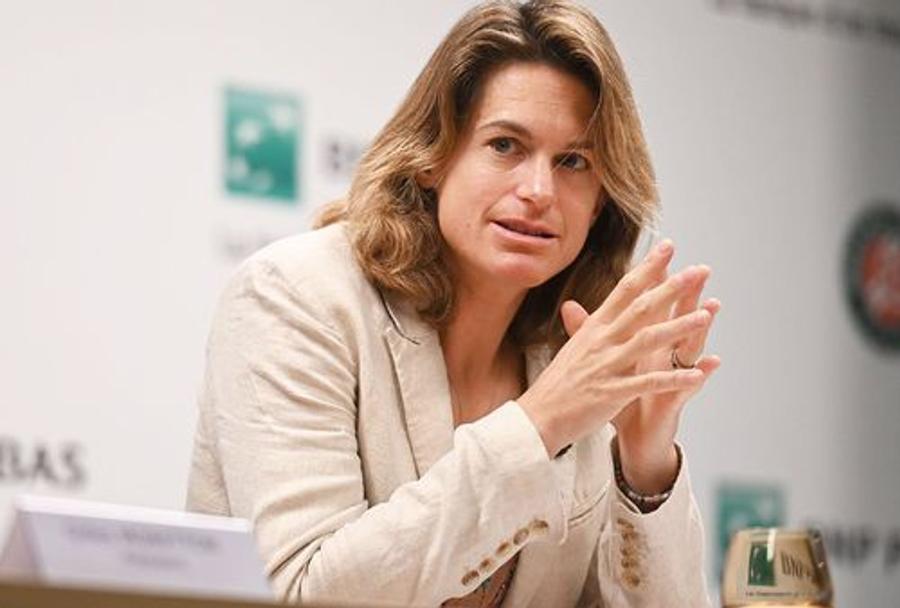 Amelie Mauresmo, directorul Roland Garros Soarta lui Halep e în mâinile unei foste mari jucătoare: „Greutatea va fi pe umerii ei!” » Decizia care poate spulbera visele Simonei