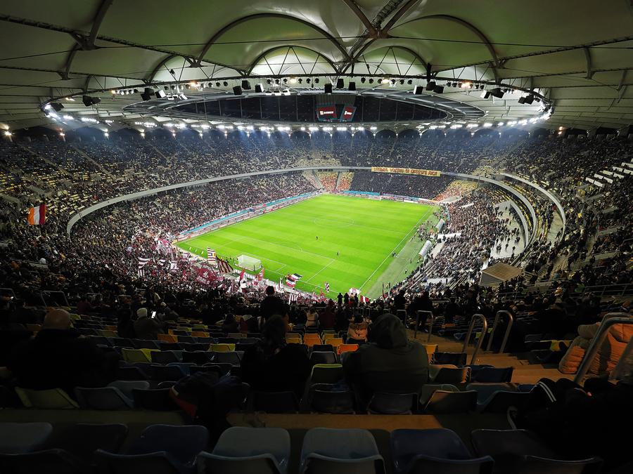 Imagine de la ultimul derby dintr FCSB și Rapid 10 lucruri pe care să le urmărim în etapa din acest weekend » Coman vs Rrahmani, revenirea lui Gâlcă + două superdueluri de supraviețuire