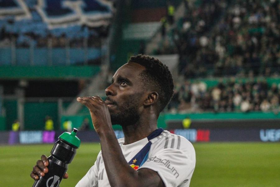 Tokmac Nguen are patru goluri marcate în actualul sezon de Conference League pentru Djurgarden / Foto: Imago Minunea Djurgarden! » Învinsa lui CFR Cluj din 2020 a intrat în careul de ași cu titulari plătiți cu 50.000 de euro anual!