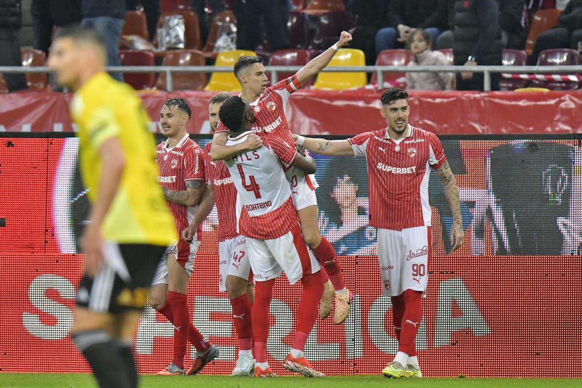 Marius Lăcătuș crede că U Cluj și-a făcut singură viața grea: „Au irosit o mare șansă pentru titlu. Dacă învingeau pe Dinamo, nu-i mai oprea nimeni!”