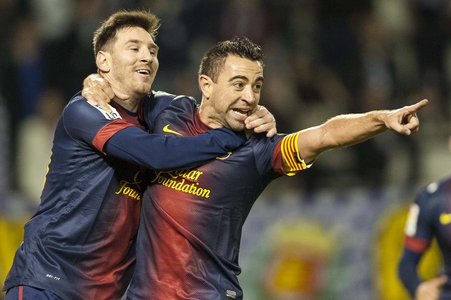 Lionel Messi și Xavi, în 2012, la Barcelona // FOTO Getty Images Xavi, tot mai aproape de echipa lui Messi! Plecarea lui Mascherano a declanșat „cursa” pentru banca lui Inter Miami