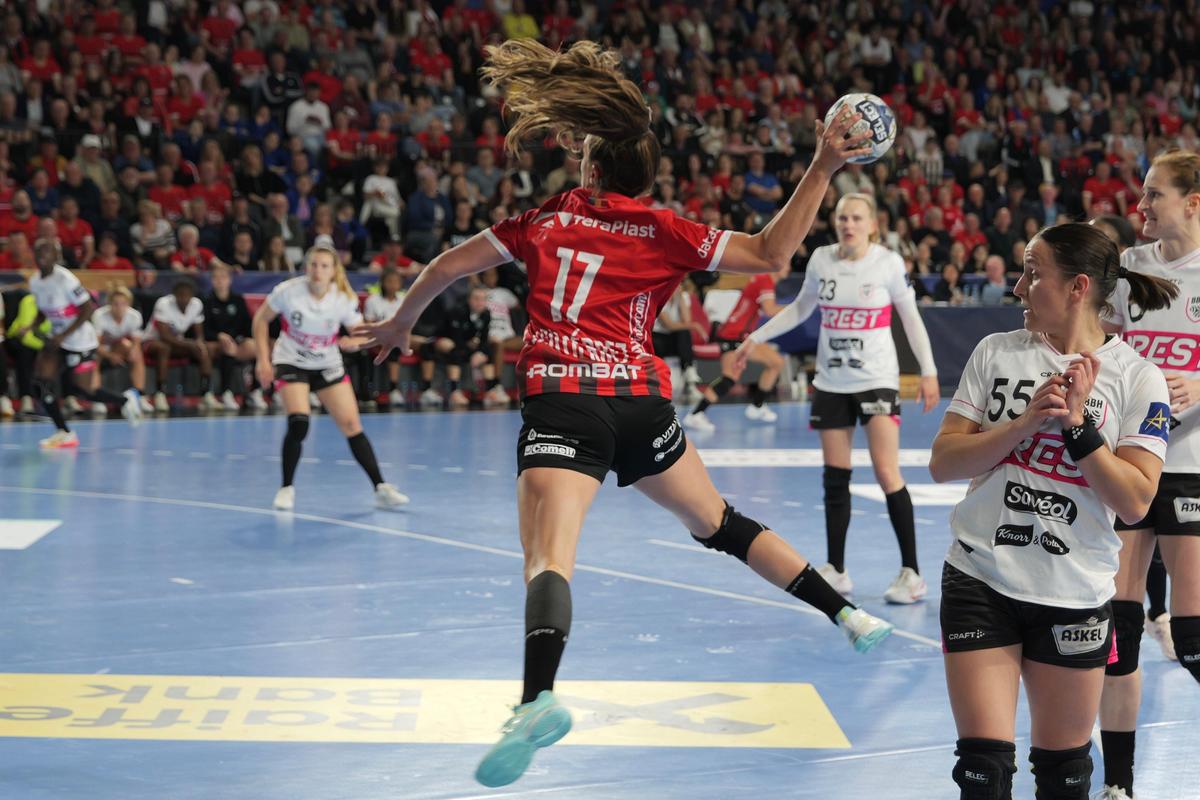 Brest a marcat 36 de goluri la Bistrița » Gloria are nevoie de un retur perfect pentru calificarea în Final Four-ul Ligii Campionilor