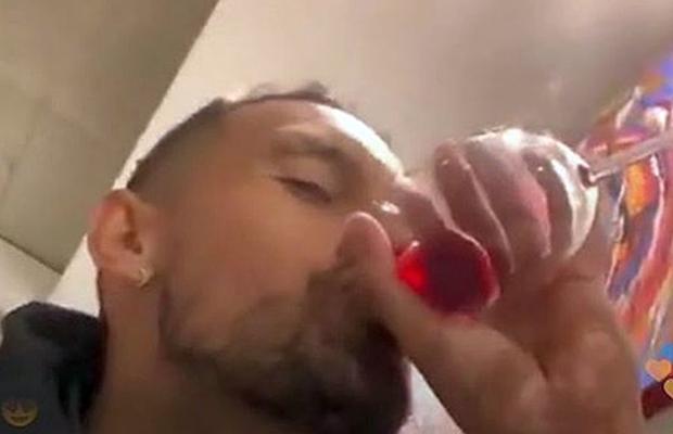 Nick Kyrgios, dezlănțuit în ultimul live pe Instagram » A băut 6 pahare de vin și s-a luat de rivali