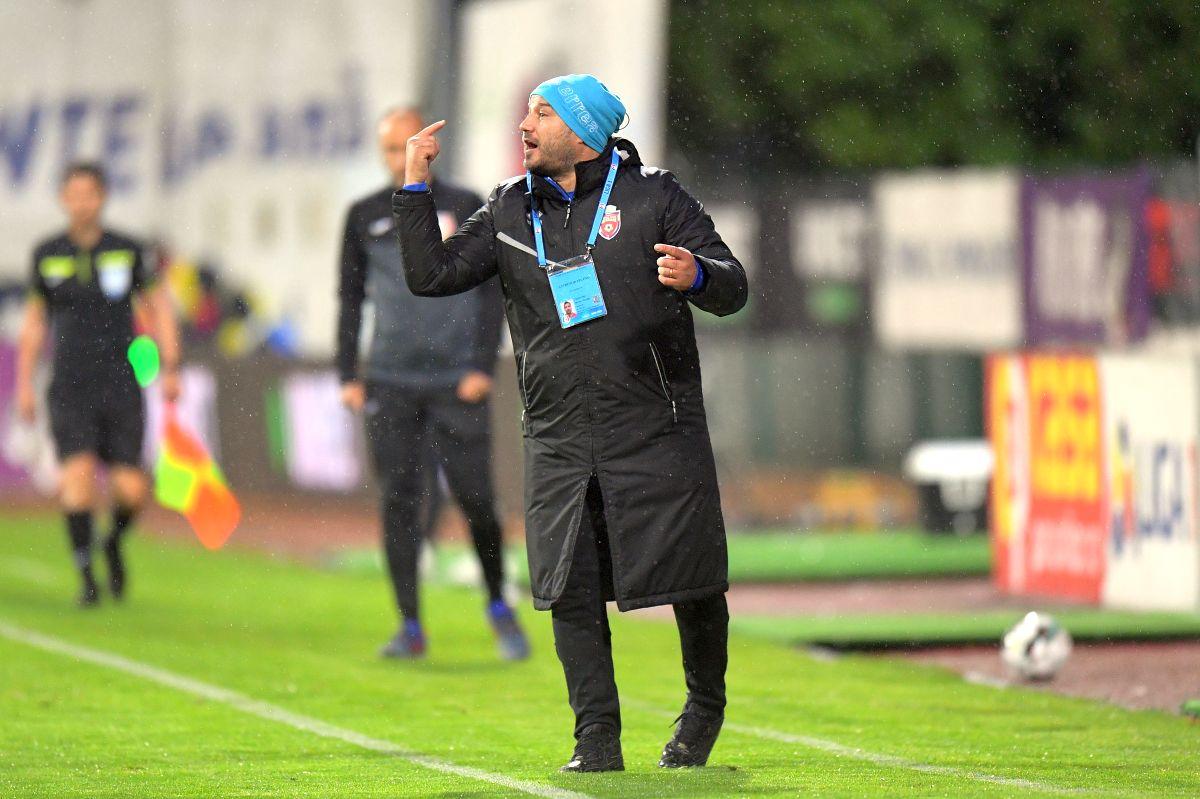 CFR Cluj, petrecere cu bere la Botoșani » Vergil Andronache, fostul „principal” al lui Becali, plonjon în vestiar 