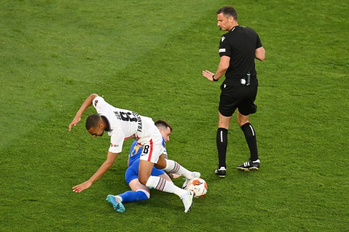 Eintracht Frankfurt, gest superb după finala Europa League » Au cumpărat o pagină de reclamă într-un ziar scoțian!