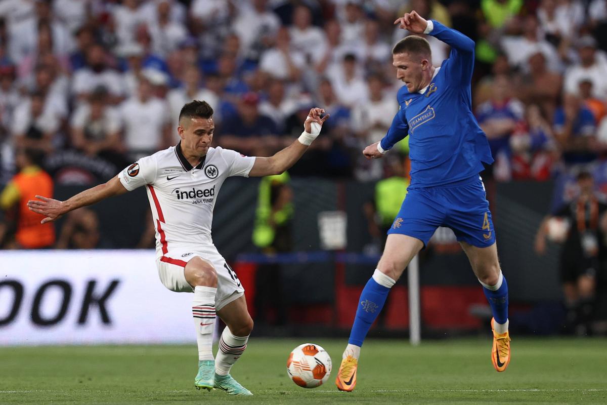 Cine e fotbalistul cu origini românești din echipa lui Eintracht Frankfurt » A înscris în finala Europa League și mărturisește: „Am izbucnit în lacrimi imediat”