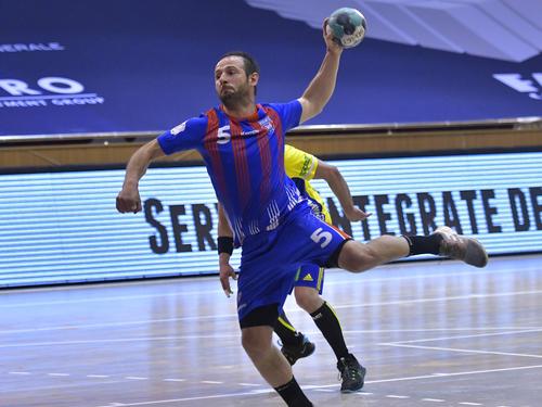 Andrei Mihalcea, în timpul unei partide de campionat , FOTO sportpictures
