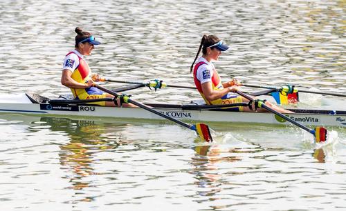 Ancuța Bodnar și Simona Radiș în cursă Foto Imago