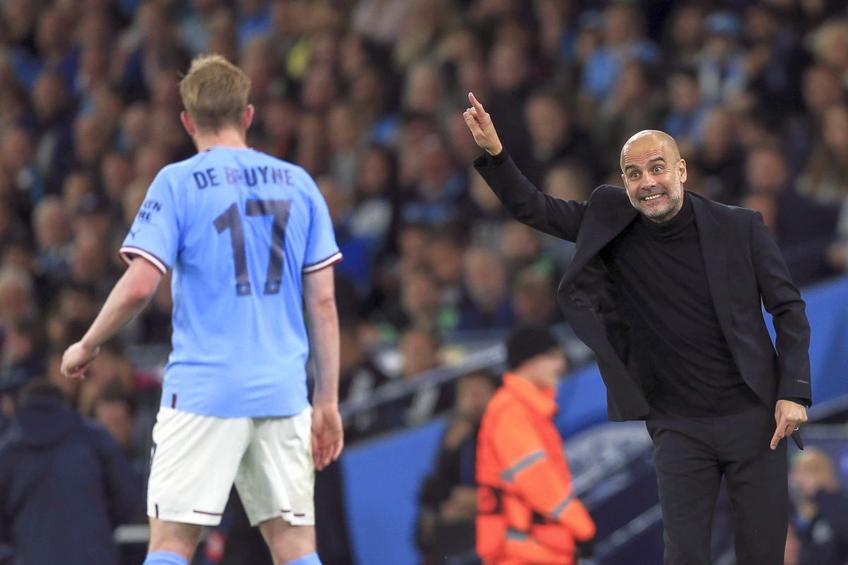 Moment încins în timpul meciului Manchester City - Real Madrid 4-0. De Bruyne, mijlocașul oaspeților, a fost enervat de indicațiile lui Pep Guardiola, antrenorul său/ foto: Imago Images