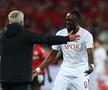 Decizie bizară în Sevilla - Juventus » VAR-ul a ratat un fault evident: „Dacă nu s-a schimbat regulamentul, trebuia penalty”