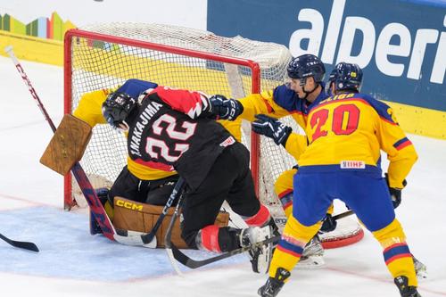 Fază din meciul România - Japonia de la Campionatul Mondial Foto: IHF