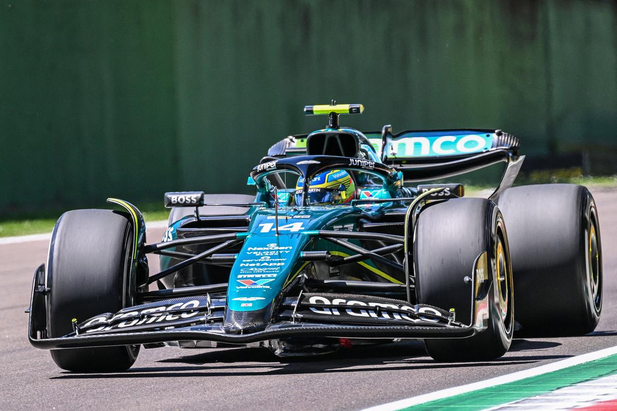 Max Verstappen este de neoprit! A bifat al optulea pole position consecutiv » Ferrari dezamăgește „acasă”