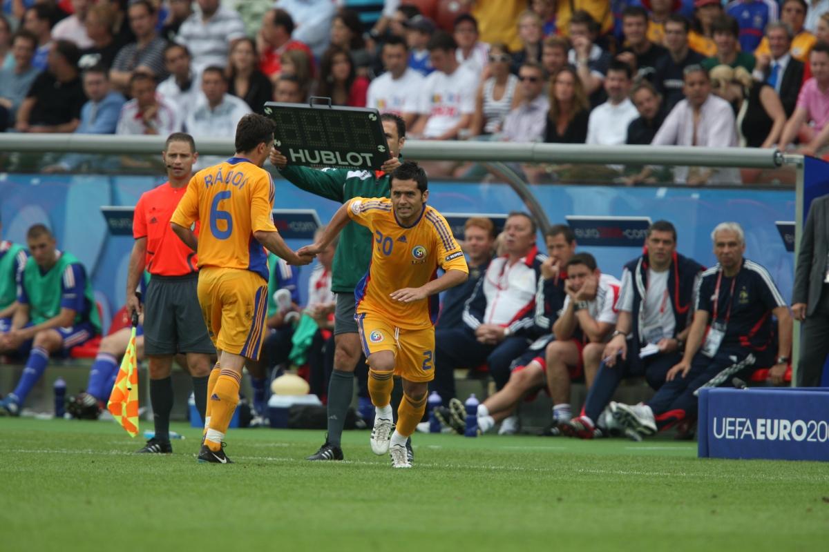 România la Euro 2008, în „Grupa morții” » Imaginile memorabile cu Cristi Chivu la imn, Adrian Mutu de la extaz la agonie, plus nedreptatea lui Ciprian Marica!