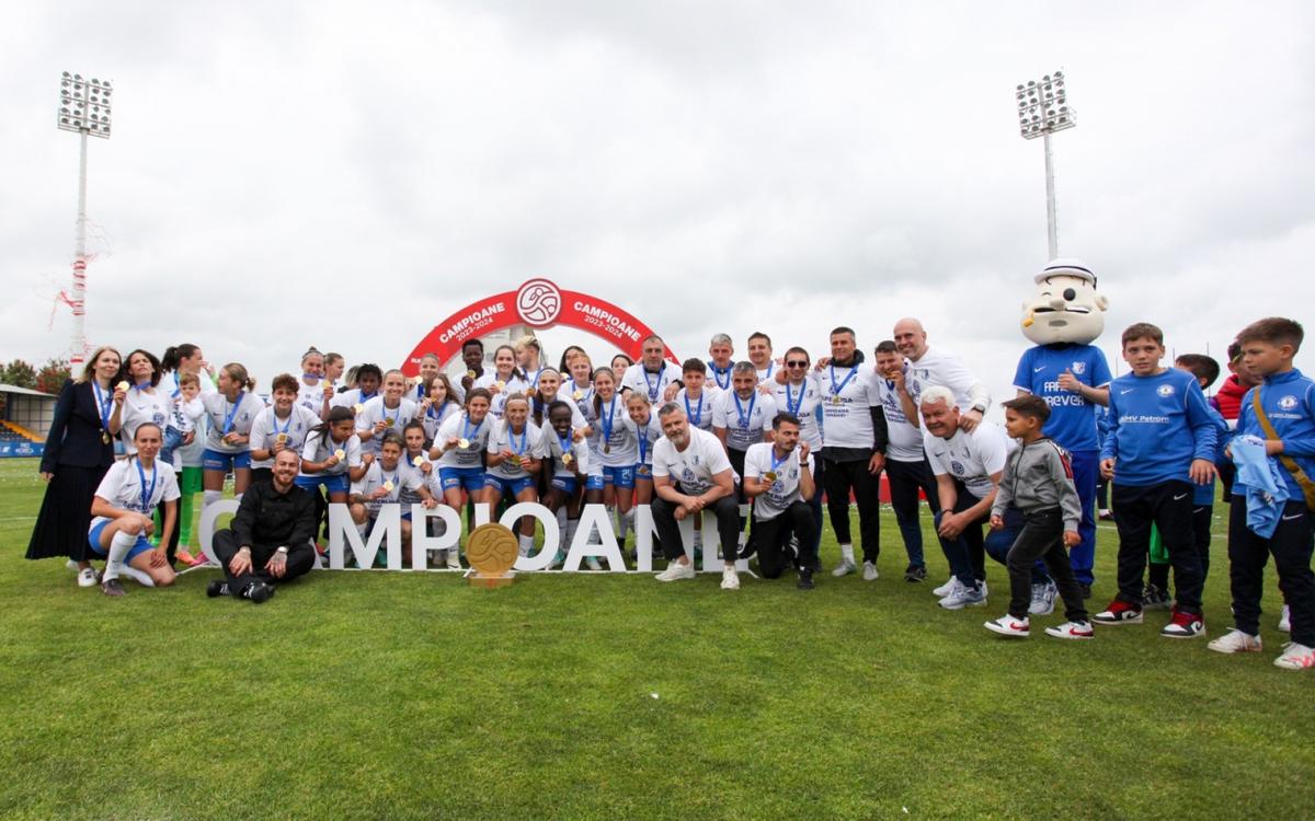 Trofeul de campioană este la Constanța » Au petrecut ca Inter