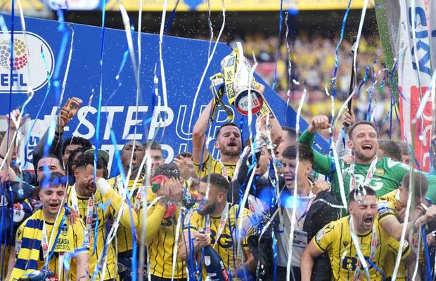 Ce poveste! Oxford a promovat în Championship, după o pauză de 25 ani » Înaintea ultimei etape, echipa nici nu era pe loc de play-off