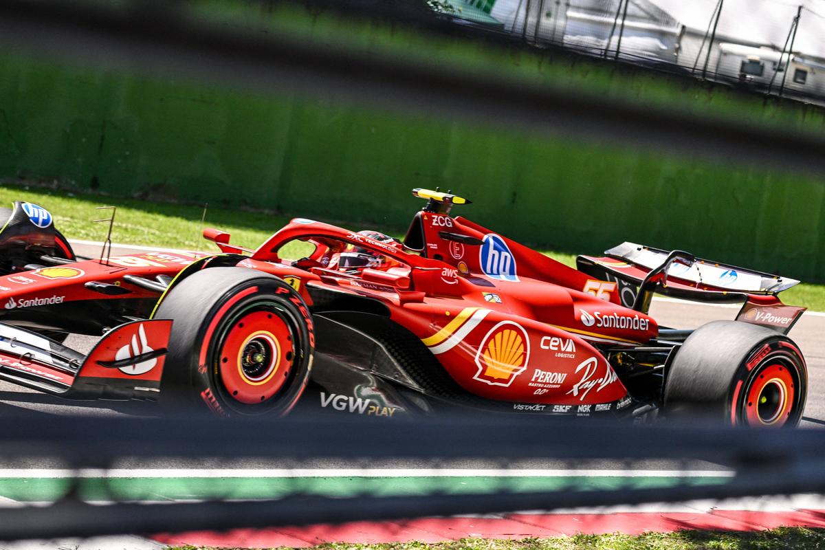 Max Verstappen este de neoprit! A bifat al optulea pole position consecutiv » Ferrari dezamăgește „acasă”