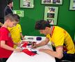 Miodrag Belodedici semnează autografe la Muzeul Fotbalului