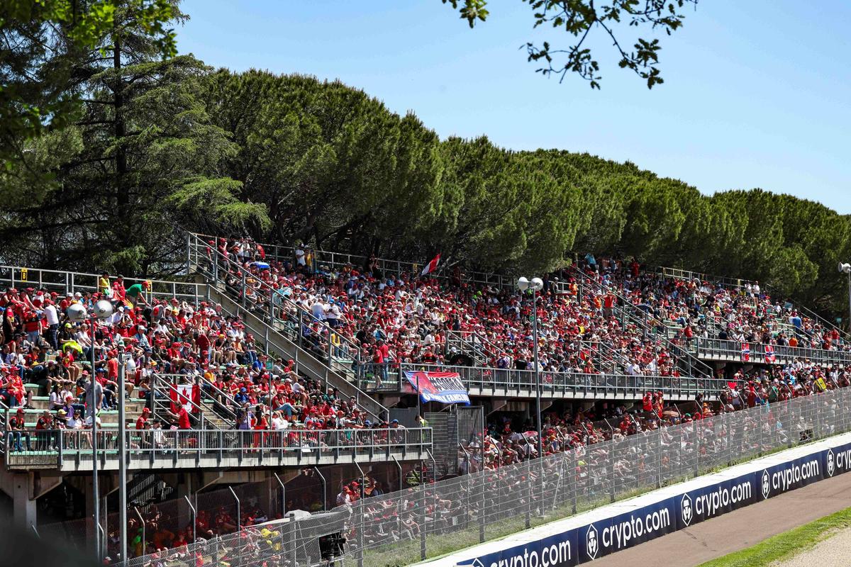 Max Verstappen este de neoprit! A bifat al optulea pole position consecutiv » Ferrari dezamăgește „acasă”