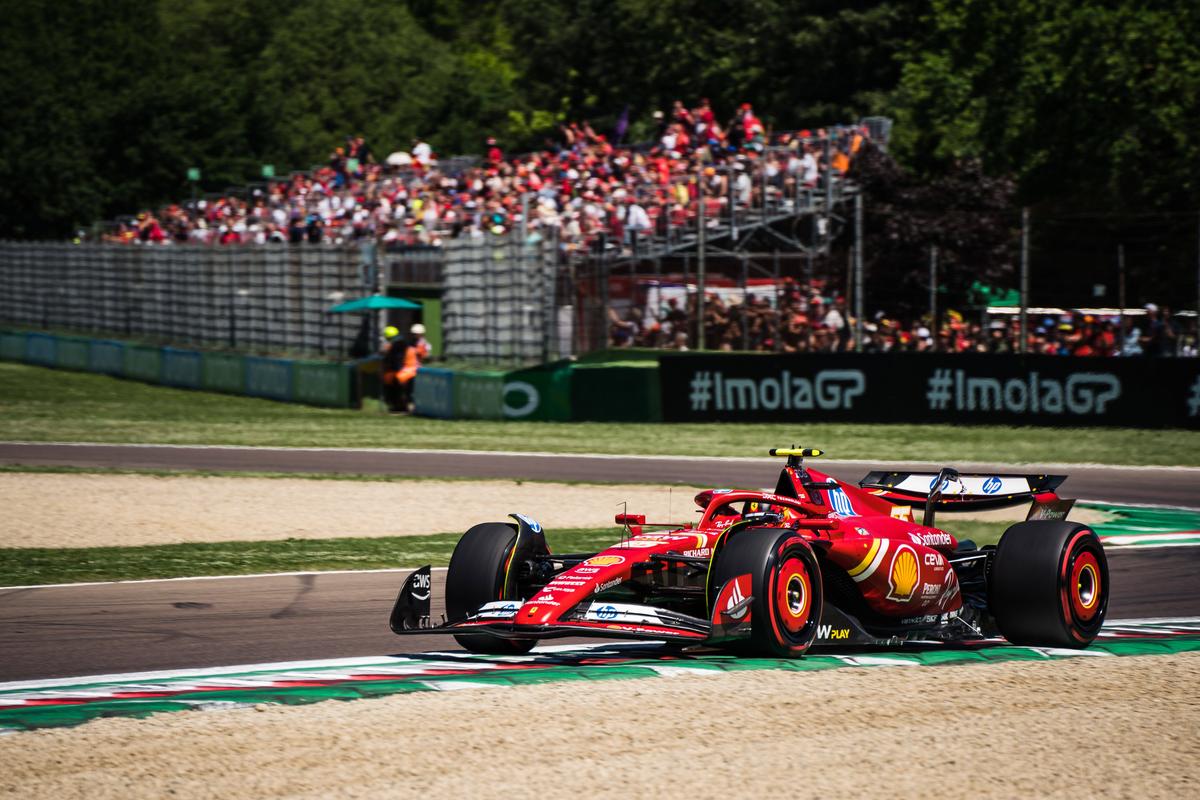 Max Verstappen este de neoprit! A bifat al optulea pole position consecutiv » Ferrari dezamăgește „acasă”