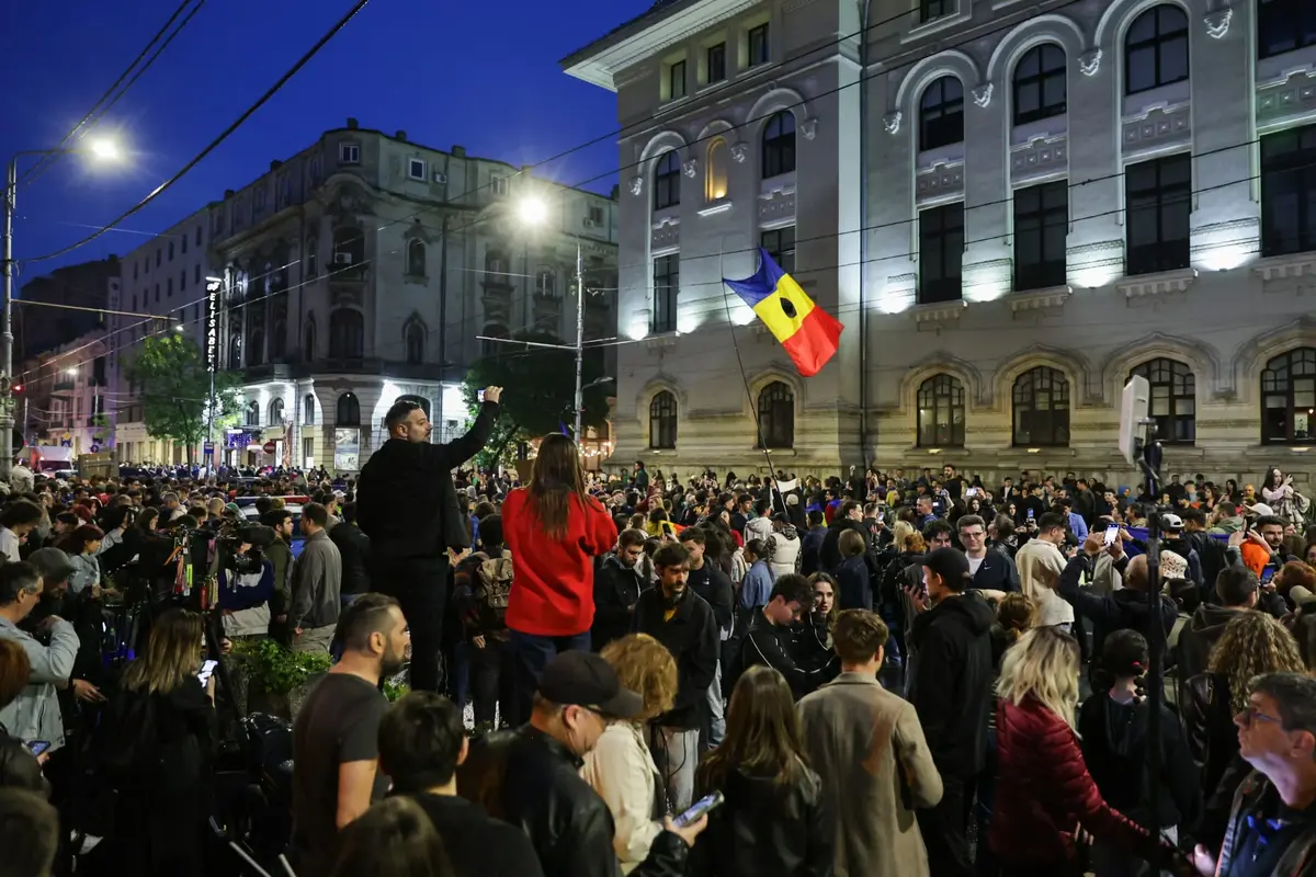 Primele imagini cu Nicușor Dan și George Simion, după apariția exit-poll-urilor