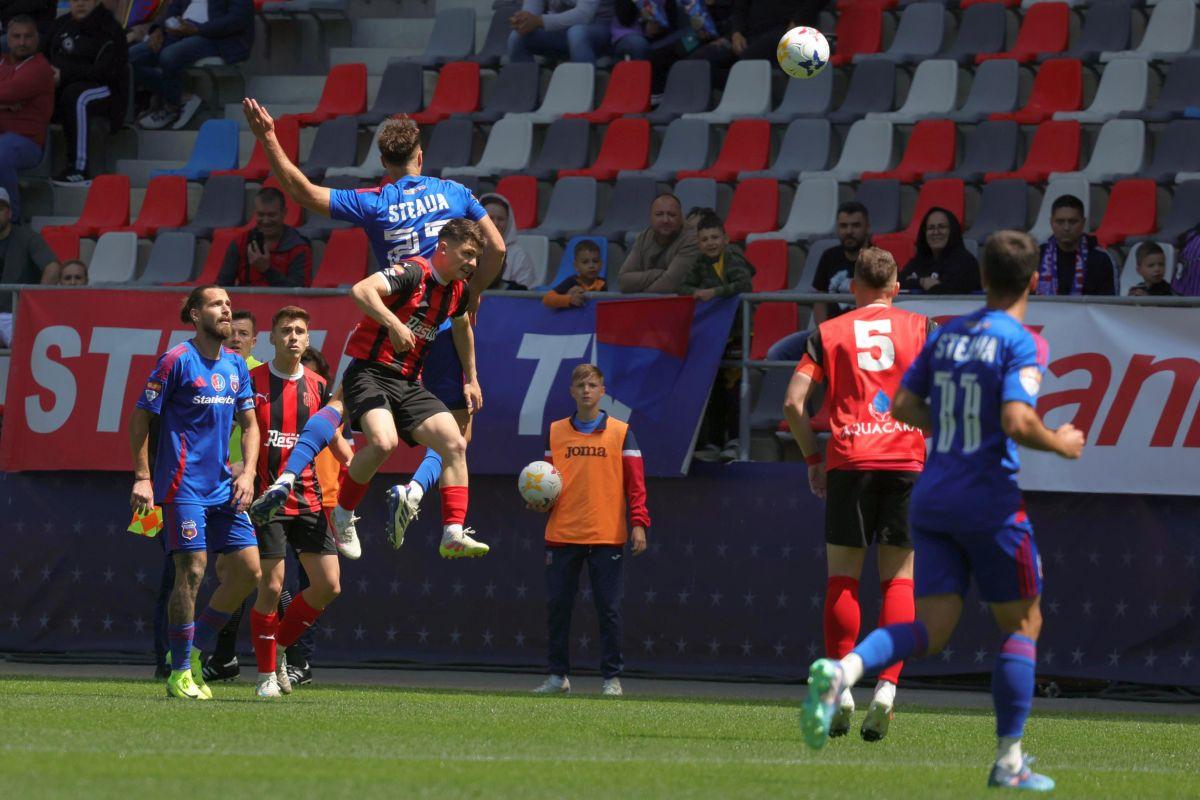 „Aici e Steaua!” » 3 detalii din Ghencea, de la Steaua - CSM Reșița: ce făcea Victor Pițurcă în lojă și cum arată la 69 de ani + mesajele ostile ale ultrașilor